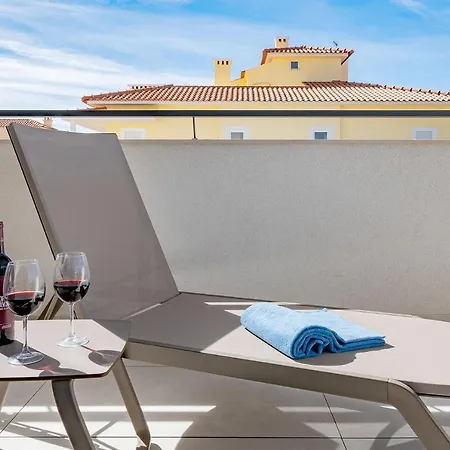 Delightful Two Bed, 5 Stars Apartment, By Ideal Homes Apartamento *