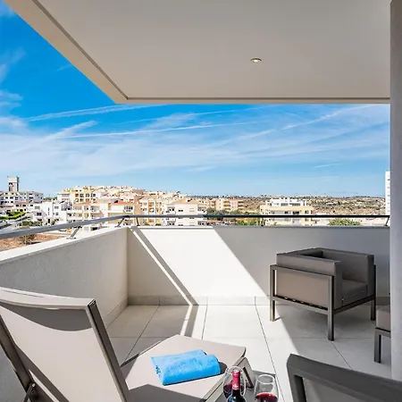Delightful Two Bed, 5 Stars Apartment, By Ideal Homes * لاغوس