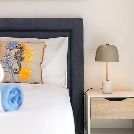 Delightful Two Bed, 5 Stars Apartment, By Ideal Homes Lagos